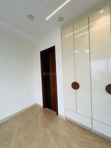 Bedroom Image of 1800 Sq.ft 3 BHK Builder Floor for rent in Pitampura New Delhi for Rs. 65000