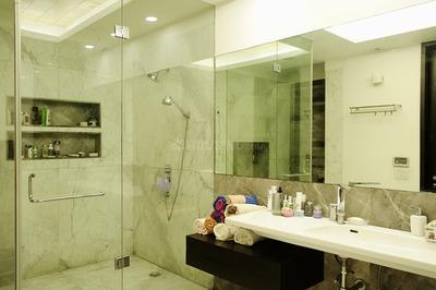 Bathroom Image of 840 Sq.ft 2 BHK Apartment / Flat for sale in Sun Vision Solitaire, Vile Parle West Mumbai for Rs. 31500000