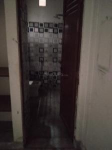 Bathroom Image of 1500 Sq.ft 3 BHK Builder Floor for rent in Govindpuram Ghaziabad for Rs. 15000