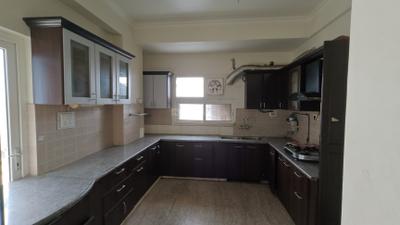 Kitchen Image of 3000 Sq.ft 4 BHK Penthouse for rent in Mahagun Mansion Phase 1 and 2, Indirapuram Ghaziabad for Rs. 42000