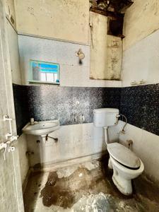 Bathroom Image of 1740 Sq.ft 5 BHK Builder Floor for sale in Sarvodaya Nagar Kanpur for Rs. 6500000