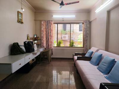 Living Room Image of 847 Sq.ft 2 BHK Apartment / Flat for sale in Bindra Complex, Andheri East Mumbai for Rs. 19000000
