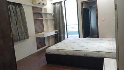 Bedroom Image of 2115 Sq.ft 3 BHK Apartment / Flat for rent in Devnandan Heights, Chandkheda Ahmedabad for Rs. 40000