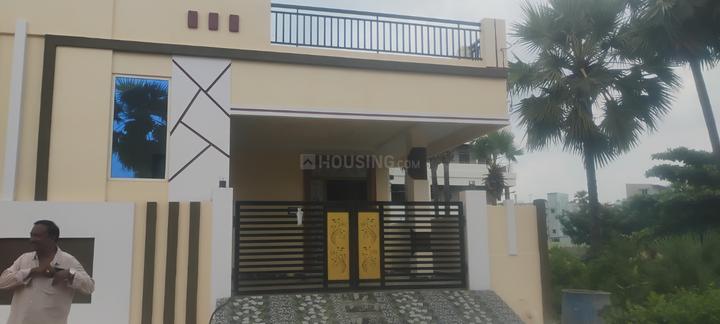 Triple bed room house very comfortable Main Image 1