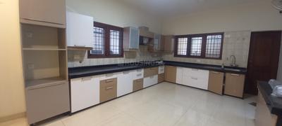 Kitchen Image of 3500 Sq.ft 4 BHK Independent House for rent in RMV Extension Stage 2 Bengaluru for Rs. 270000