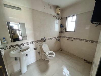 Bathroom Image of 2145 Sq.ft 3 BHK Apartment / Flat for sale in Shree Bal Kapil Tranquil Greens, Aundh Pune for Rs. 20000020