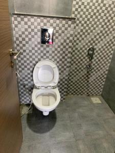 Image of 850 Sq.ft 2 BHK Apartment / Flat for sale in The Promenade The Address, Ghatkopar West, Mumbai for Rs. 18200000