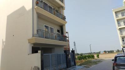 Building Image of 1160 Sq.ft 2.5 BHK Builder Floor for sale in The Rising Palm Floors, Sector 95A Gurgaon for Rs. 11500000