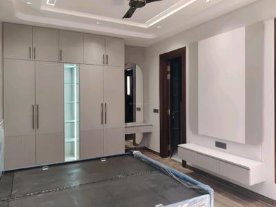 Bedroom Image of 2800 Sq.ft 5 BHK Builder Floor for sale in Indirapuram Ghaziabad for Rs. 36500000