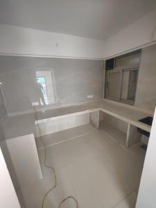 Kitchen Image of 750 Sq.ft 2 BHK Apartment / Flat for rent in Piramal Aranya, Byculla Mumbai for Rs. 125000