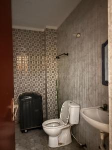 Image of 2500 Sq.ft 2 BHK Builder Floor for rent in Sector 17, Faridabad for Rs. 22000