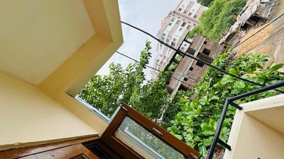 Balcony Image of 450 Sq.ft 1 BHK Apartment / Flat for rent in Scheme 103 Indore for Rs. 12000