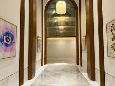 Passage Image of 1752 Sq.ft 2 BHK Apartment / Flat for sale in DLF One Midtown, Karampura New Delhi for Rs. 42500000
