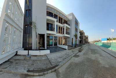 Image of 2400 Sq.ft 4 BHK Villa for sale in Indus Palm Drive, Ghukna, Ghaziabad for Rs. 31000000
