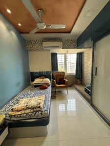 Image of 990 Sq.ft 2 BHK Apartment / Flat for rent in Evershine Millennium Paradise, Kandivali East, Mumbai for Rs. 75000