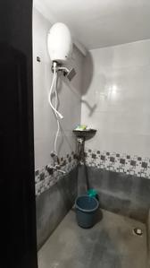Bathroom Image of 570 Sq.ft 1 BHK Apartment / Flat for rent in Mahalunge Pune for Rs. 16000