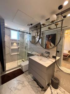 Bathroom Image of 2478 Sq.ft 3 BHK Apartment / Flat for sale in Saan Verdante, Sector 95 Gurgaon for Rs. 43300000