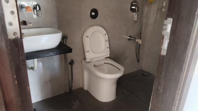 Bathroom Image of 500 Sq.ft 1 BHK Apartment / Flat for sale in Laxmi Sanskruti, Goregaon West Mumbai for Rs. 12500000
