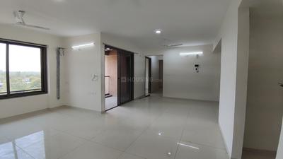 Living Room Image of 2200 Sq.ft 3 BHK Apartment / Flat for rent in Shivalik Green View, Shantigram Ahmedabad for Rs. 60000