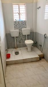 Bathroom Image of 900 Sq.ft 2 BHK Independent House for rent in Indrapuri Patna for Rs. 15000