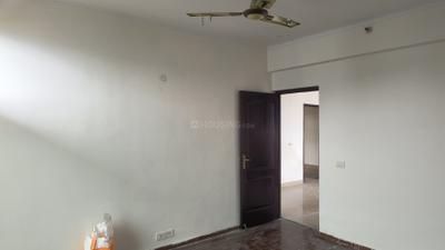 Bedroom Image of 1349 Sq.ft 3 BHK Apartment / Flat for rent in Gardenia Glory, Sector 46 Noida for Rs. 36000