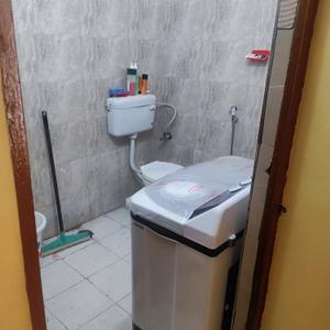 Bathroom Image of 1050 Sq.ft 2 BHK Apartment / Flat for rent in Jamalpur Aligarh for Rs. 15000