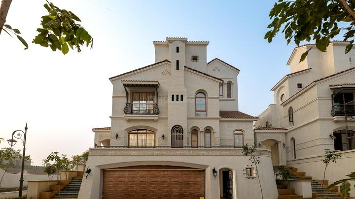 Shalimar Valencia County East Main Image 1