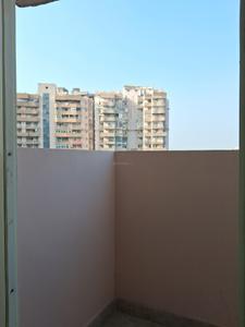 Bedroom Two Image of 1150 Sq.ft 2.5 BHK Apartment / Flat for rent in Supertech Cape Town, Sector 74 Noida for Rs. 29000