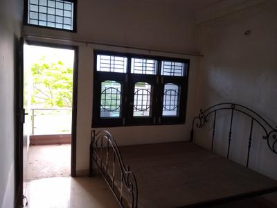 Bedroom Image of 2200 Sq.ft 5 BHK Independent House for rent in Mhow Gaon Indore for Rs. 20000