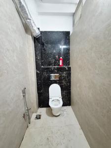 Bathroom Image of 600 Sq.ft 1 BHK Apartment / Flat for rent in Scheme No 114 Indore for Rs. 13000