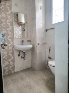 Bedroom Three Image of 1200 Sq.ft 3 BHK Apartment / Flat for rent in Said-Ul-Ajaib New Delhi for Rs. 28000