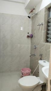 Bathroom Image of 700 Sq.ft 2 BHK Apartment / Flat for rent in Suncrest Estate Phase 1, Rajpur Kolkata for Rs. 26000