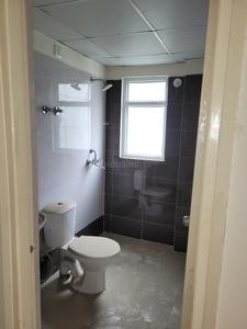 Bathroom Image of 1500 Sq.ft 3 BHK Apartment / Flat for sale in MCC Signature Heights, Raj Nagar Extension Ghaziabad for Rs. 15000000