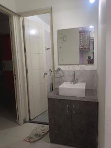 Bathroom Image of 800 Sq.ft 2 BHK Apartment / Flat for rent in Indis VB City, Bolarum Secunderabad for Rs. 18000