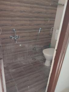 Bathroom Image of 950 Sq.ft 2 BHK Apartment / Flat for rent in Highway Cosmos City, Bhicholi Mardana Indore for Rs. 15000