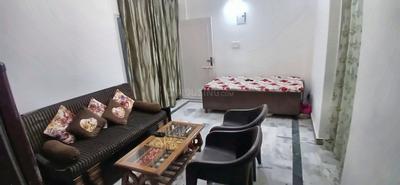 Living Room Image of 950 Sq.ft 2 BHK Apartment / Flat for sale in SS Group Housing, Shalimar Garden Ghaziabad for Rs. 5500000
