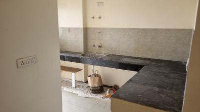 Kitchen Image of 890 Sq.ft 3 BHK Apartment / Flat for sale in Adore Samriddhi, Sector 89 Faridabad for Rs. 6600000