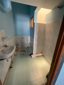 Bathroom Image of 1155 Sq.ft 2 BHK Builder Floor for rent in Sipri Bazar Jhansi for Rs. 10000
