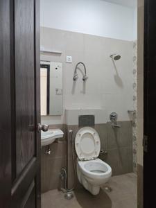 Bedroom Three Image of 2100 Sq.ft 4 BHK Apartment / Flat for rent in CGEWHO Kendriya Vihar, Phi II Greater Noida for Rs. 24000