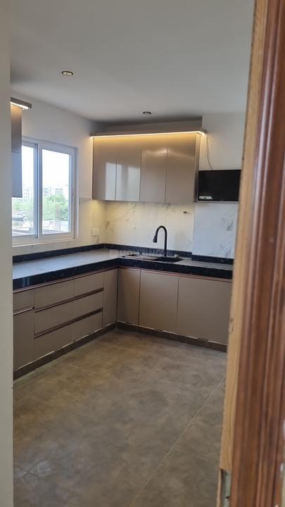 VN Exclusive 444 Main Image 1