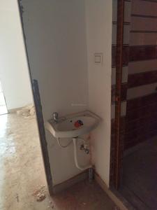 Bathroom Image of 630 Sq.ft 1 BHK Apartment / Flat for sale in Airport Gate no. 1 Kolkata for Rs. 2200000