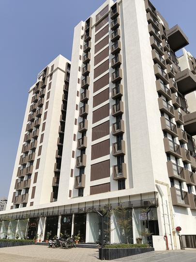 Aaravi 119 Main Image 1