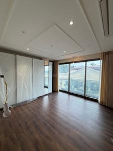 Bedroom Image of 3800 Sq.ft 4 BHK Apartment / Flat for rent in Park View, Richards Town Bengaluru for Rs. 200000