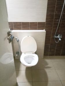 Bedroom Two Image of 760 Sq.ft 2 BHK Apartment / Flat for sale in Matunga East Mumbai for Rs. 36000000