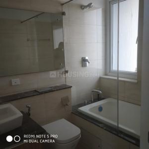 Bathroom Image of 1500 Sq.ft 3 BHK Apartment / Flat for sale in DLF The Primus, Sector 82A Gurgaon for Rs. 28400000