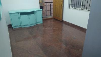Living Room Image of 800 Sq.ft 1 BHK Builder Floor for rent in Adugodi Bengaluru for Rs. 27000