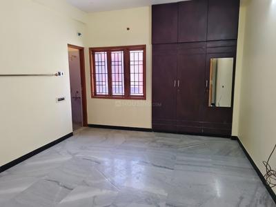 Bedroom Image of 1100 Sq.ft 2 BHK Builder Floor for rent in Arappalayam Madurai for Rs. 19000