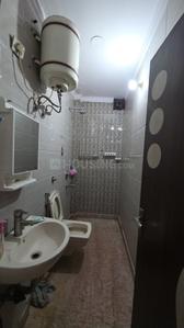 Bathroom Image of 400 Sq.ft 1 BHK Builder Floor for rent in Pitampura New Delhi for Rs. 19900