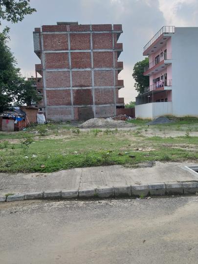 Kheri Khurd, Sector 83 Main Image 1