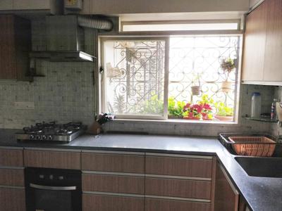 Kitchen Image of 1200 Sq.ft 3 BHK Apartment / Flat for sale in Parthesh Ganga Jamuna, Santacruz West Mumbai for Rs. 60000000